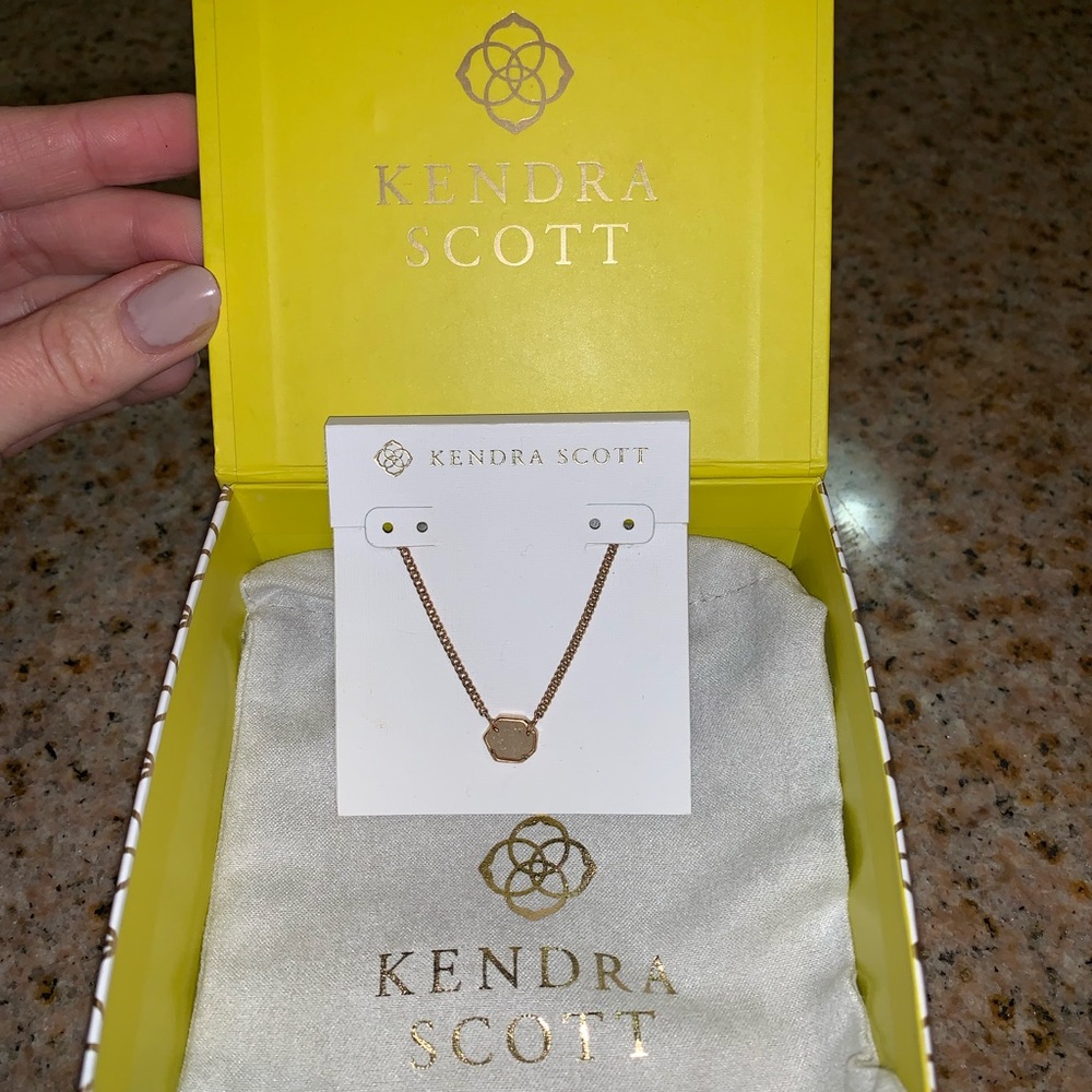 New Rose Gold Kendra Scott Necklace